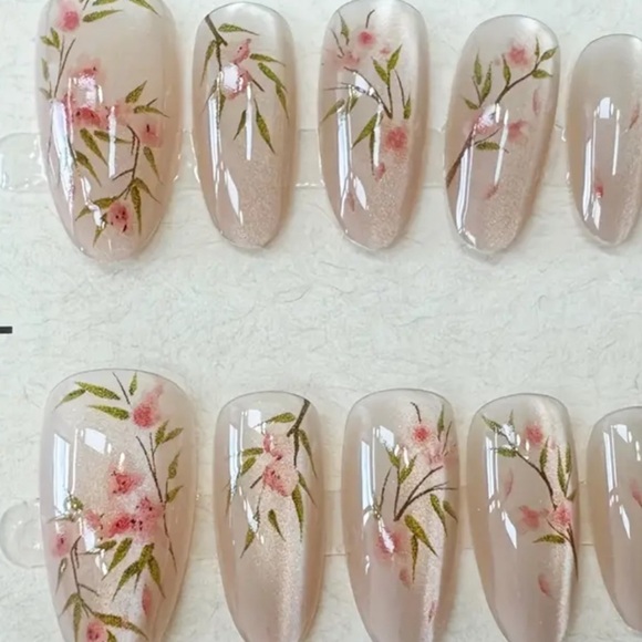 Handmade Almond Shaped Nails Middle Length Glossy Pink Floral Leaf - Picture 2 of 3
